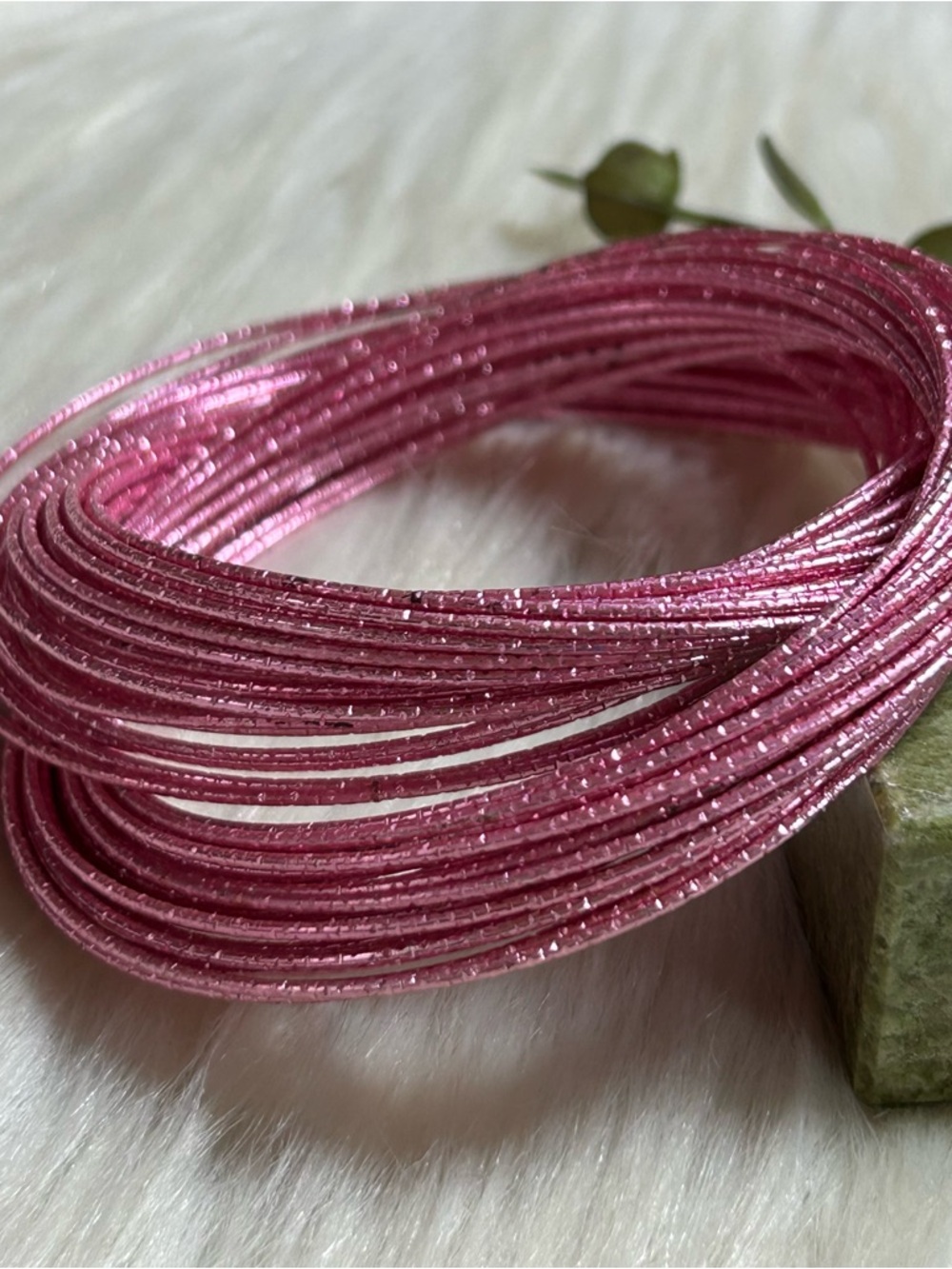 Pink statement Bangle bracelet - Picture 3 of 7